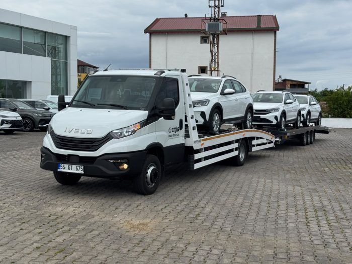 Yetkili satici plazasindan alinan sifir kilometre araclarin cekici ile transferi